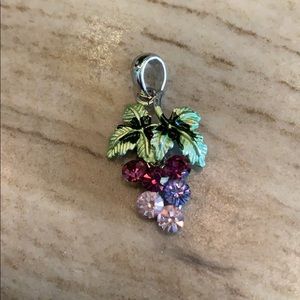 Grapes pendant
